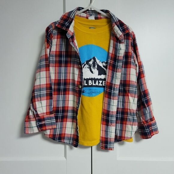 Old navy bundle thermal top and button down shirt 5T - Picture 3 of 9